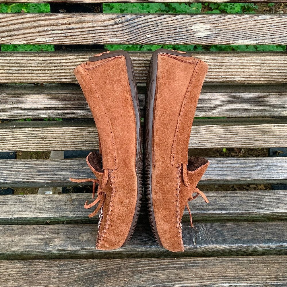 Manitobah Mukluks Canoe suede fleece lined moccasins - Picture 8 of 10
